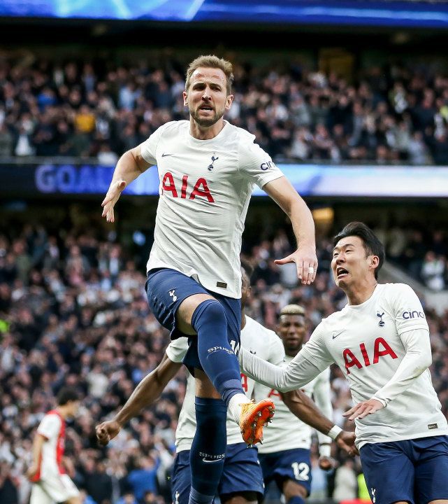 下半场伤停补时4分钟，全场比赛结束，最终利物浦4-0LASK林茨。